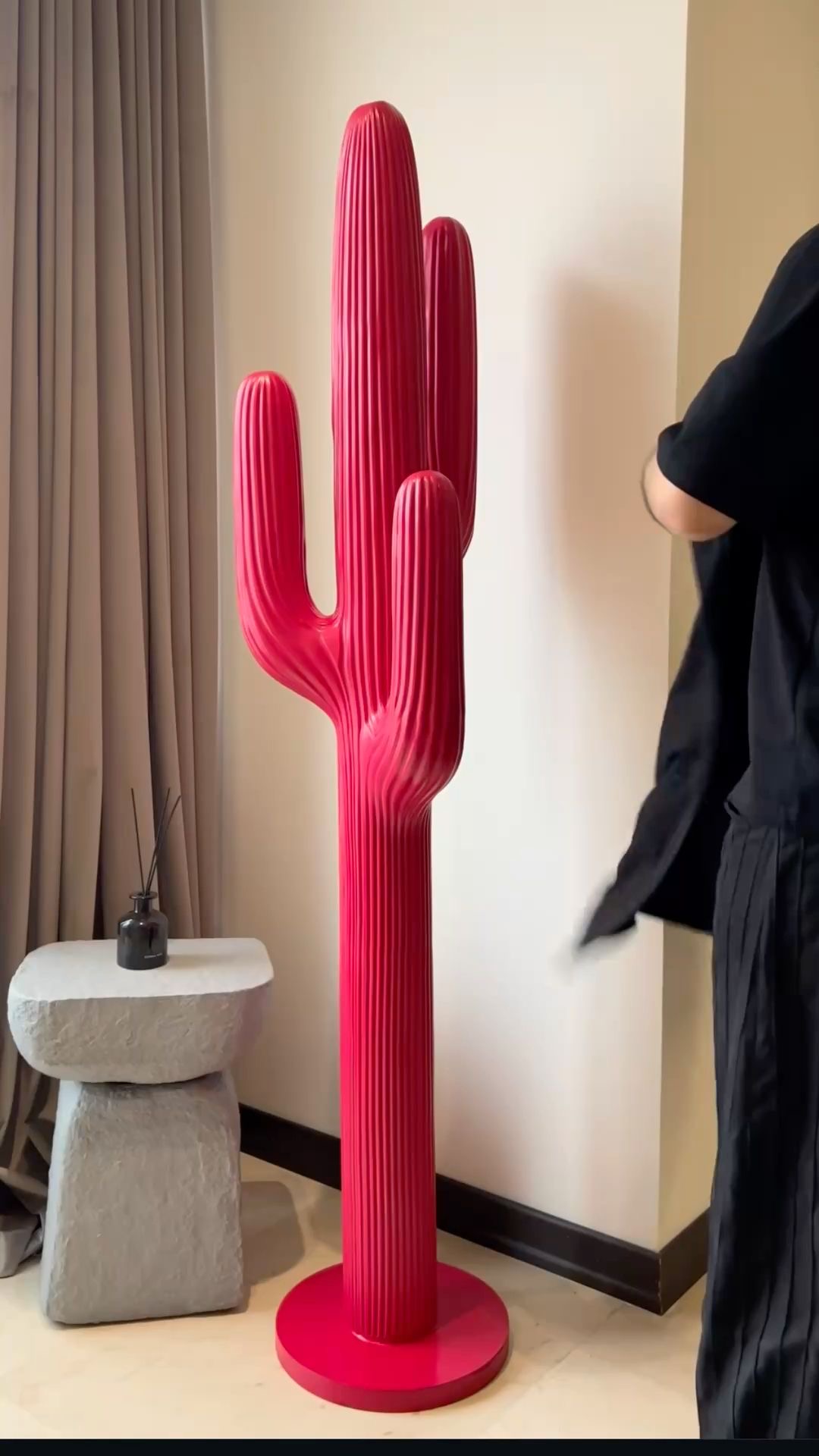 Prickly Avant-Garde Coat Rack